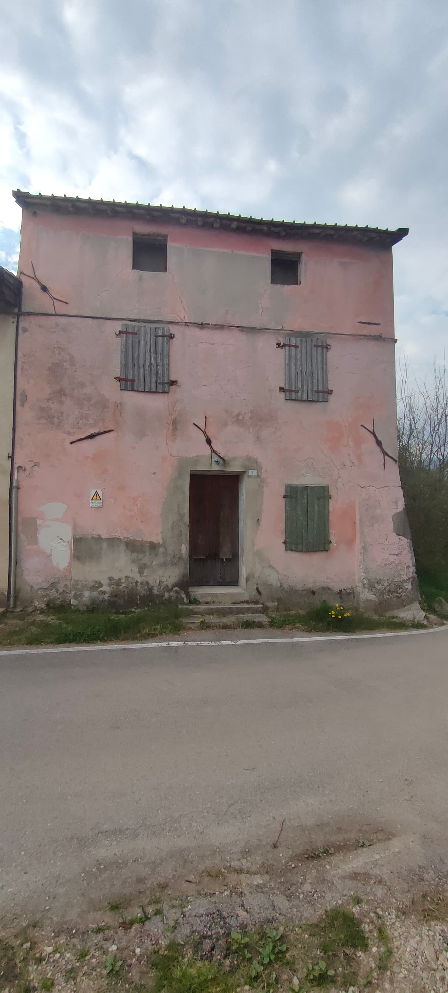 Porzione laterale di rustico