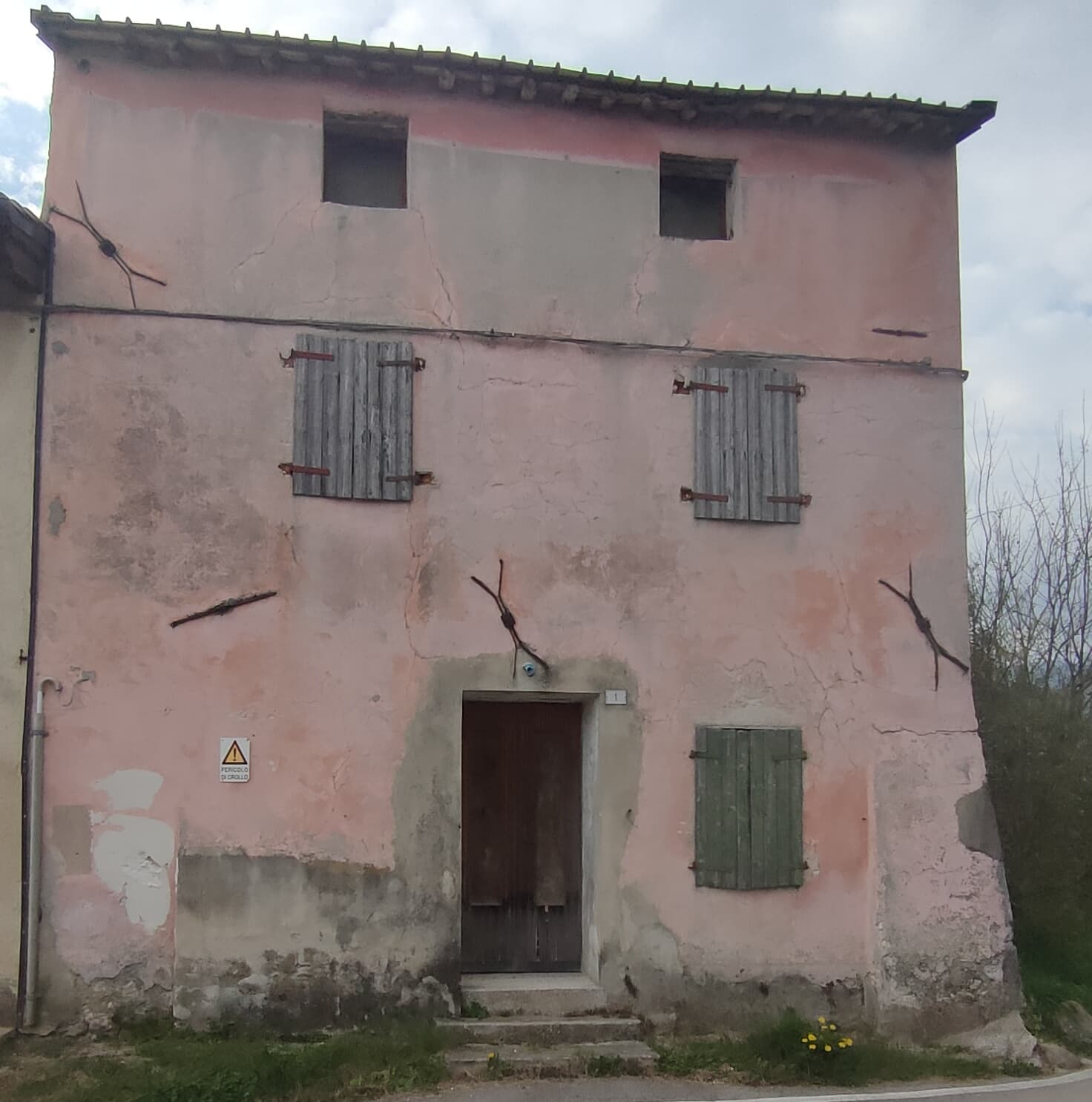 Porzione laterale di rustico